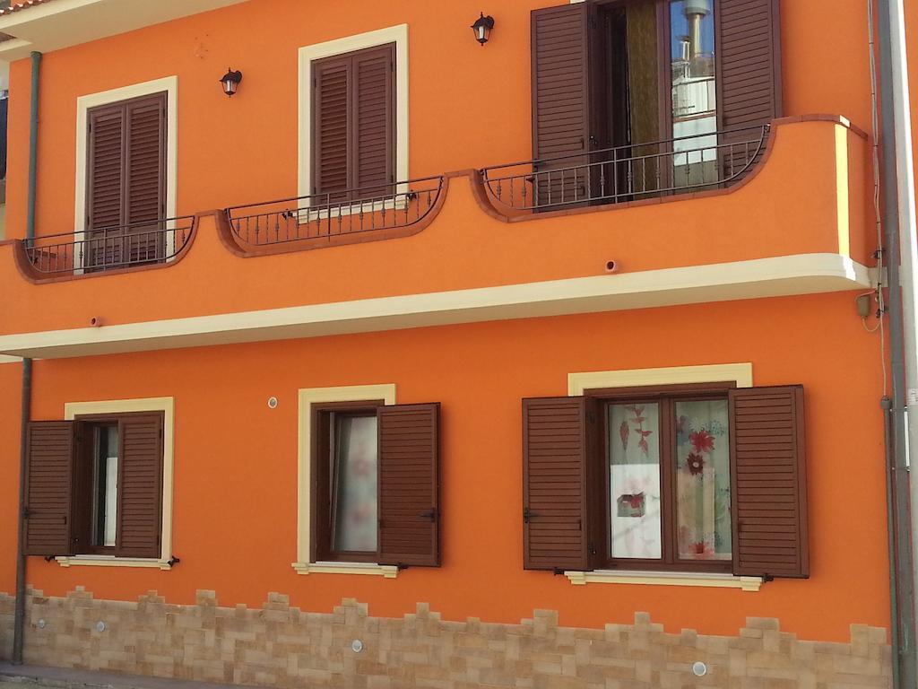 Capo D'Orlando Apartments Екстериор снимка