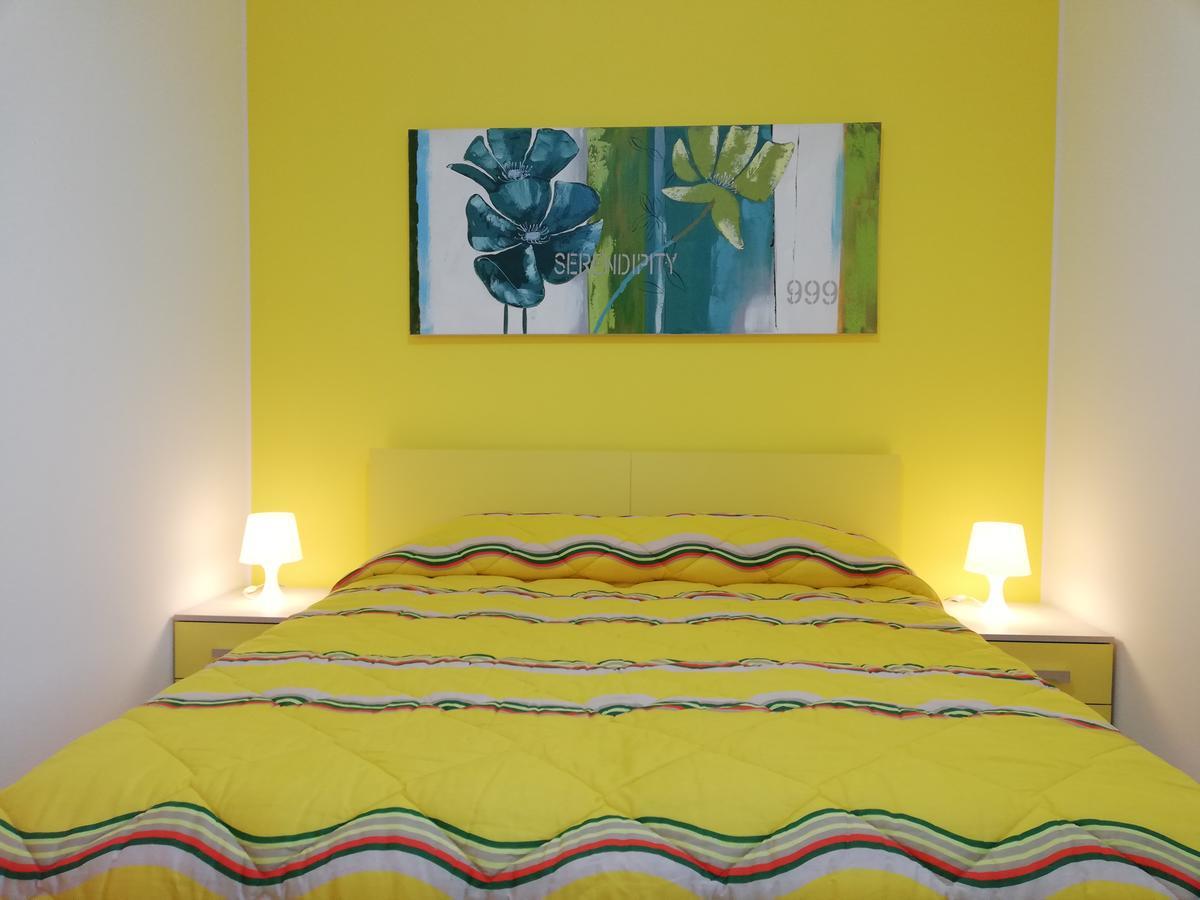 Capo D'Orlando Apartments Екстериор снимка