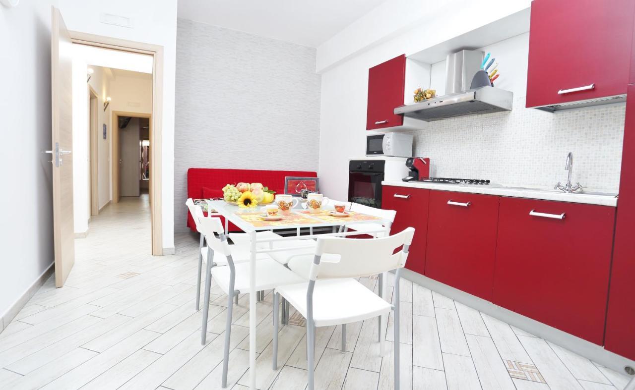Capo D'Orlando Apartments Екстериор снимка
