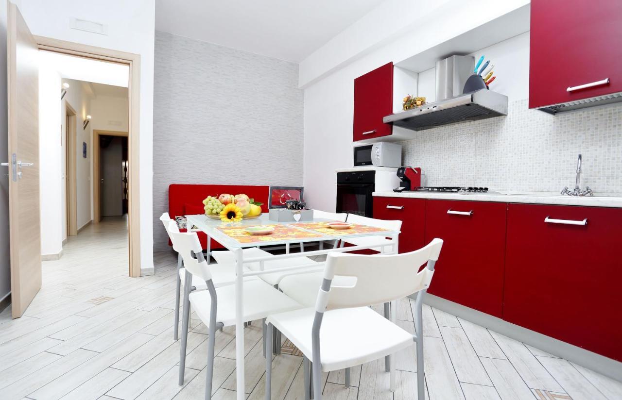 Capo D'Orlando Apartments Екстериор снимка