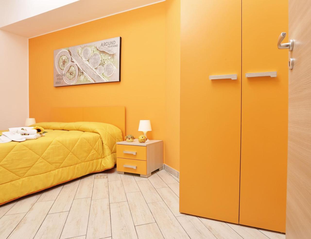 Capo D'Orlando Apartments Екстериор снимка