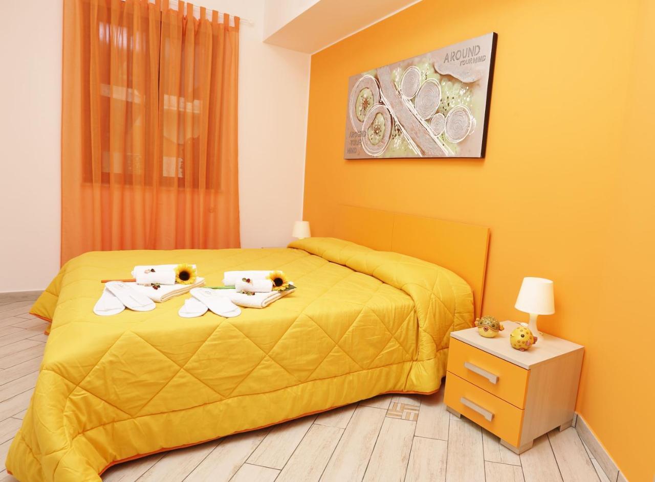 Capo D'Orlando Apartments Екстериор снимка